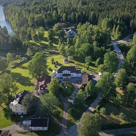 Bredsjoe Gamla Herrgard White Dream Mansion Hällefors 외부 사진