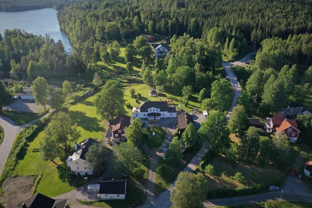 Bredsjoe Gamla Herrgard White Dream Mansion Hällefors 외부 사진